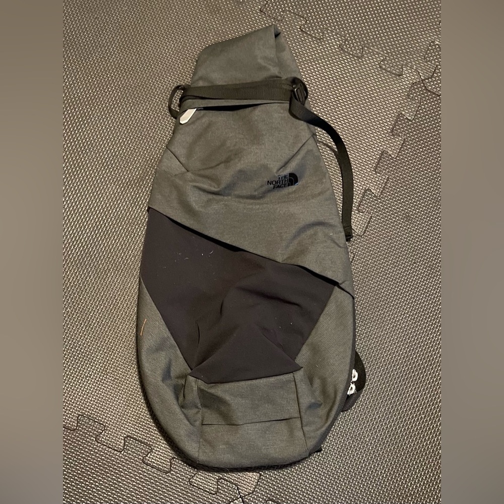 Women’s North Face Sling Pack